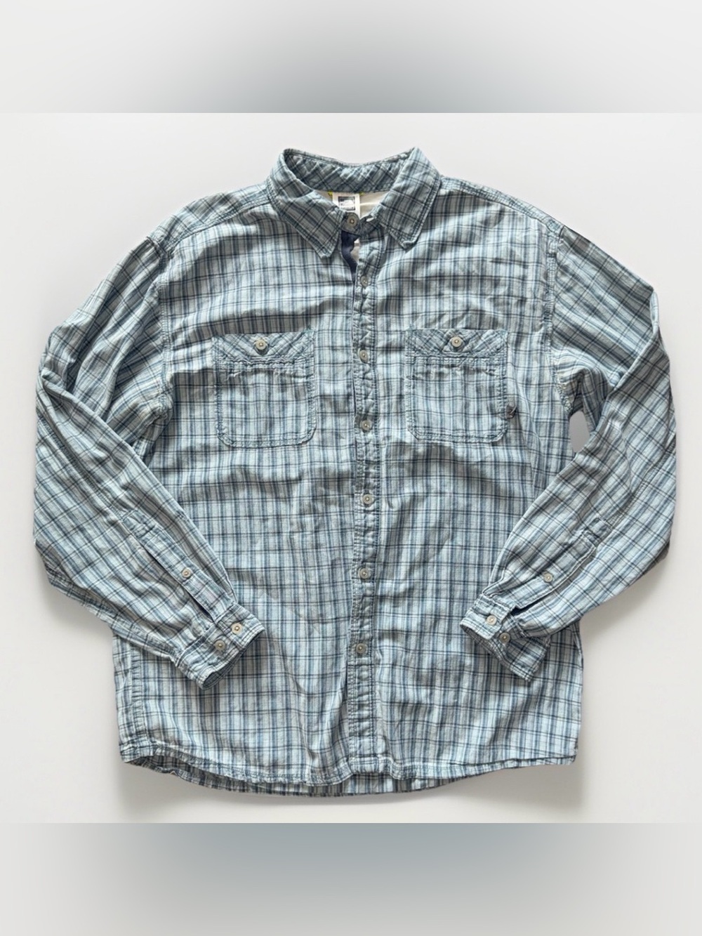 The North Face Men’s Blue Plaid Button Up Longsleeve Shirt Size M 100% Cotton